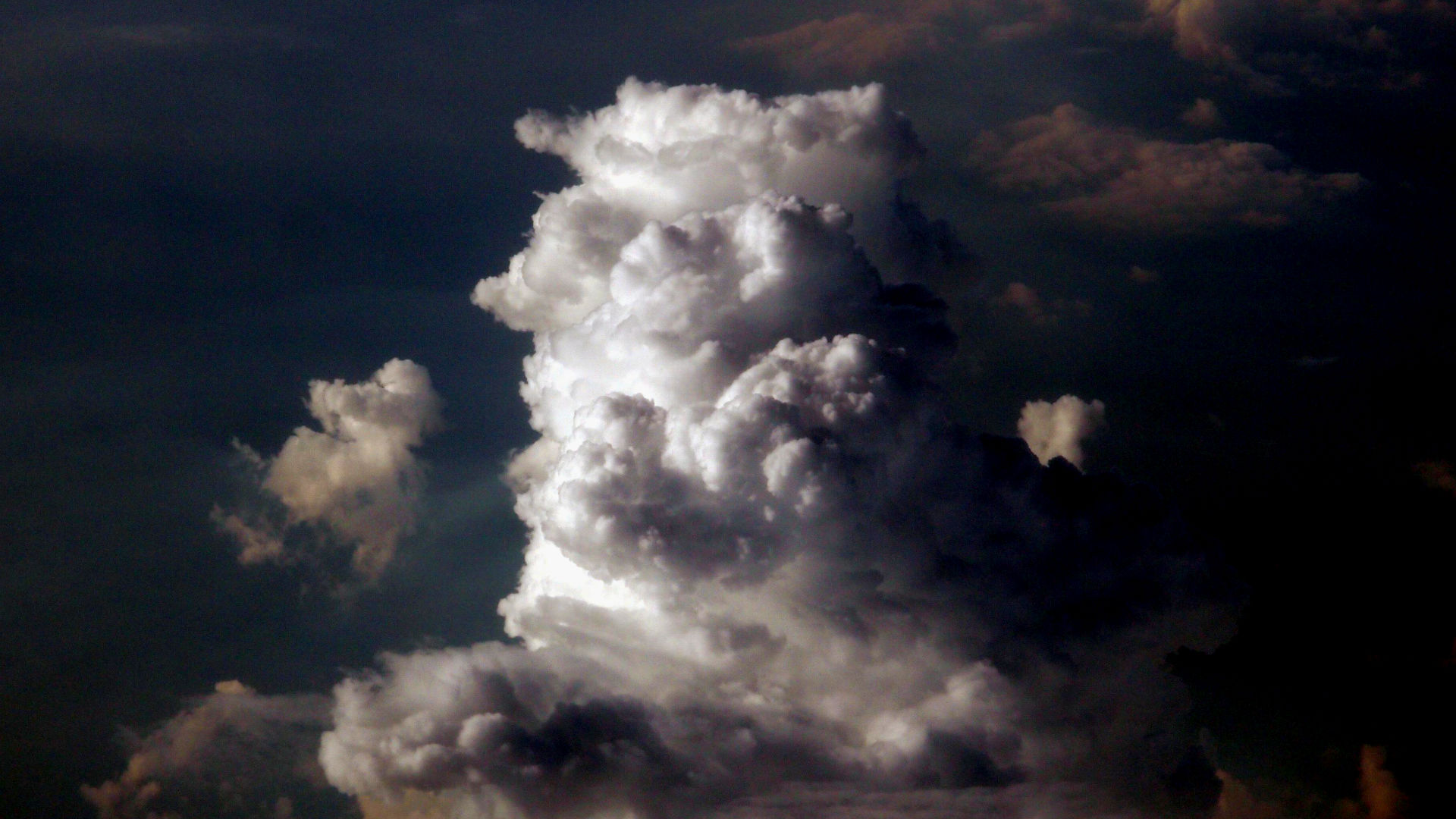 A multipolar Art World?