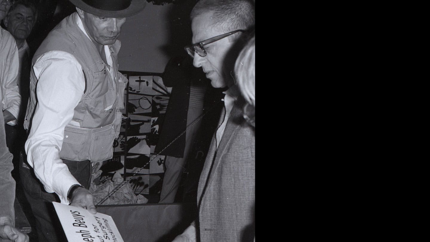 Event documentation: Visit of Joseph Beuys with Ryszard Stanisławski (director) at Muzeum Sztuki in Łódź in connection with the donation of the Polentransport collection, August 1981 (Archive of Muzeum Sztuki, Łódź).